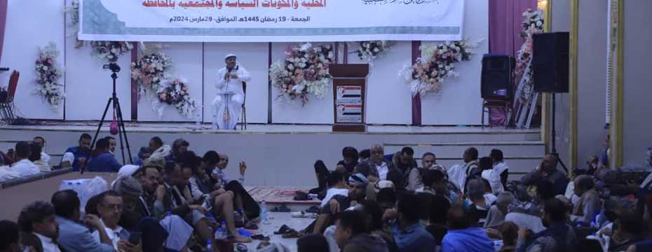  تعز: أمسية رمضانية للمقاومة الشعبية تدعو للاصطفاف الوطني واستكمال التحرير 